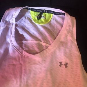 UNDER ARMOUR HeatGear Mesh Workout Training Top